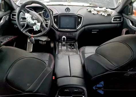 2017 Maserati Ghibli S z USA, uszkodzony, nr VIN ZAM57RTS4H1249938